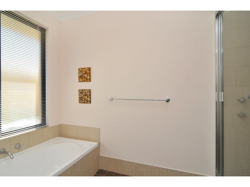 118 Yindana Bvd, Lakelands WA 6180