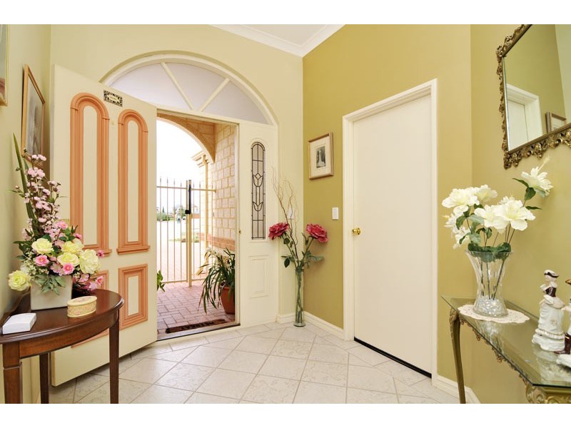 23 Rialto Place, Halls Head WA 6210