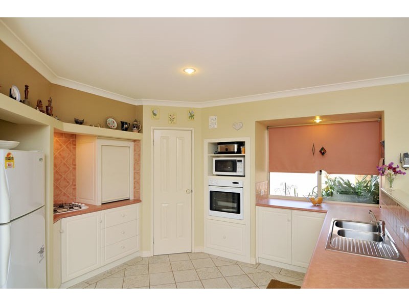 23 Rialto Place, Halls Head WA 6210