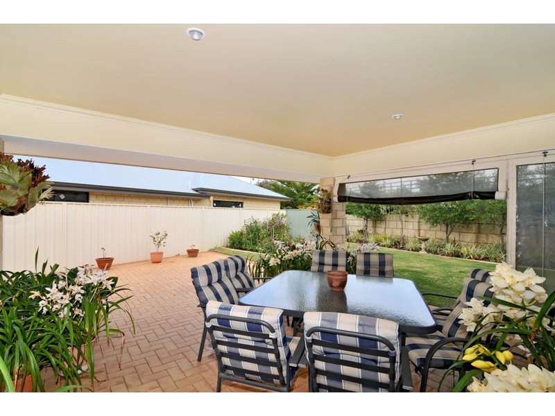 23 Rialto Place, Halls Head WA 6210