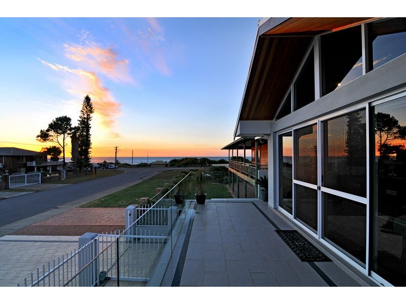 4 Orion Road, Silver Sands WA 6210