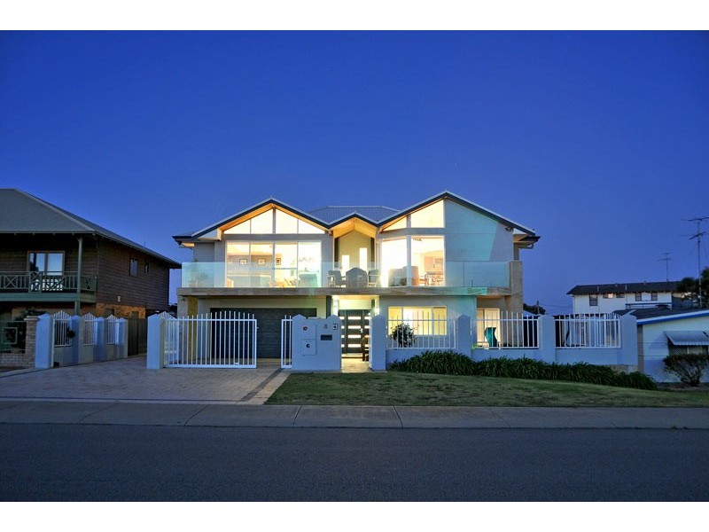 4 Orion Road, Silver Sands WA 6210