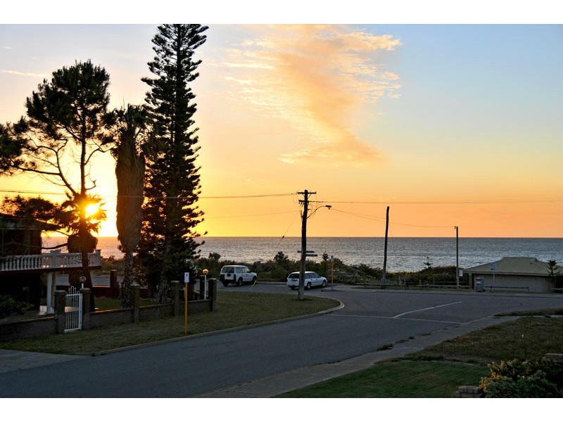 4 Orion Road, Silver Sands WA 6210