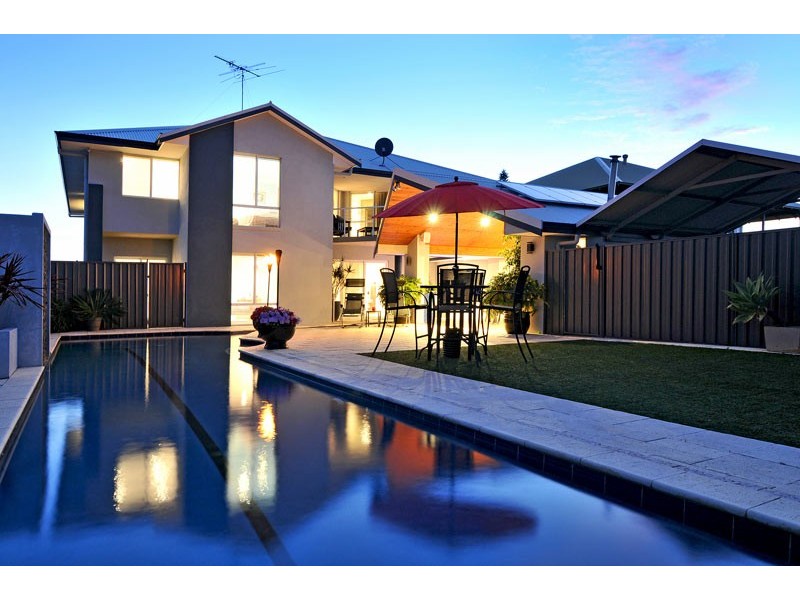 4 Orion Road, Silver Sands WA 6210