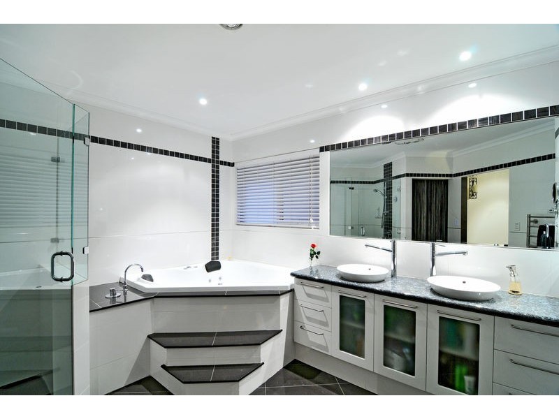 4 Orion Road, Silver Sands WA 6210