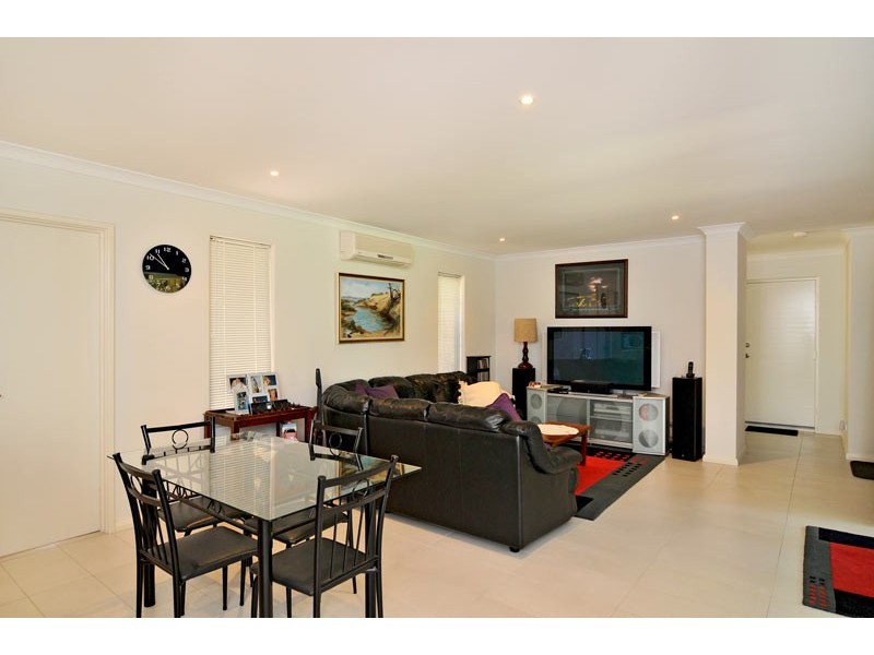 8 Mallee Close, Wannanup WA 6210