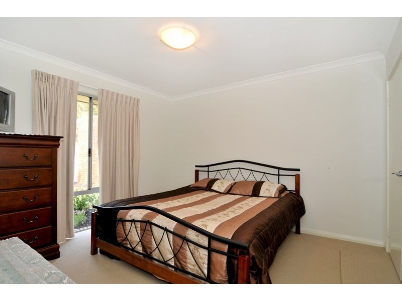 8 Mallee Close, Wannanup WA 6210