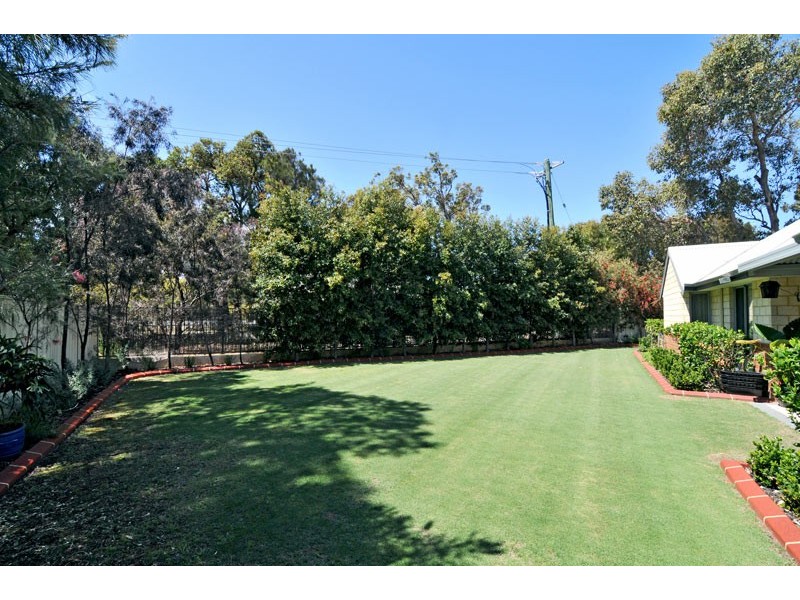 8 Mallee Close, Wannanup WA 6210
