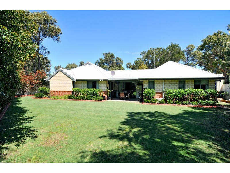 8 Mallee Close, Wannanup WA 6210