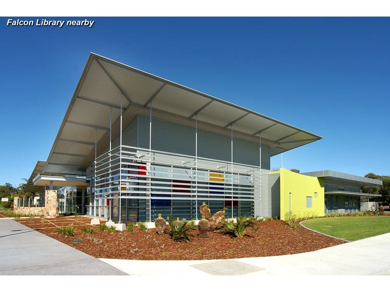 8 Mallee Close, Wannanup WA 6210