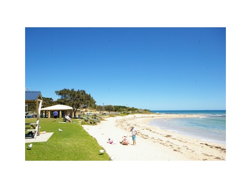 20b Leander Street, Falcon WA 6210