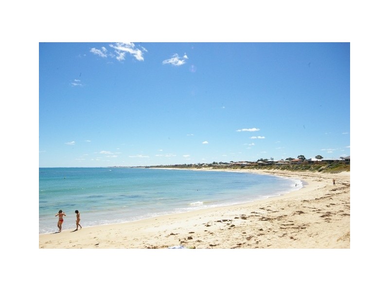 20b Leander Street, Falcon WA 6210