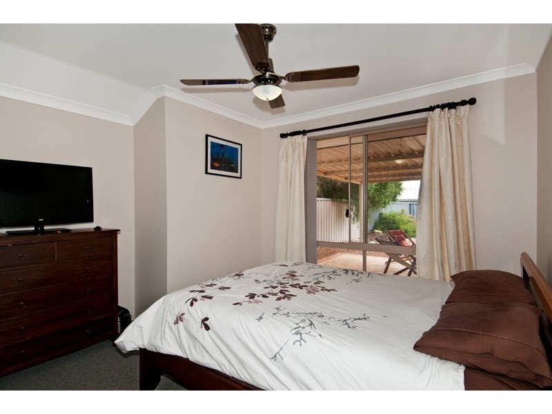 98 Waldron Boulevard, Greenfields WA 6210