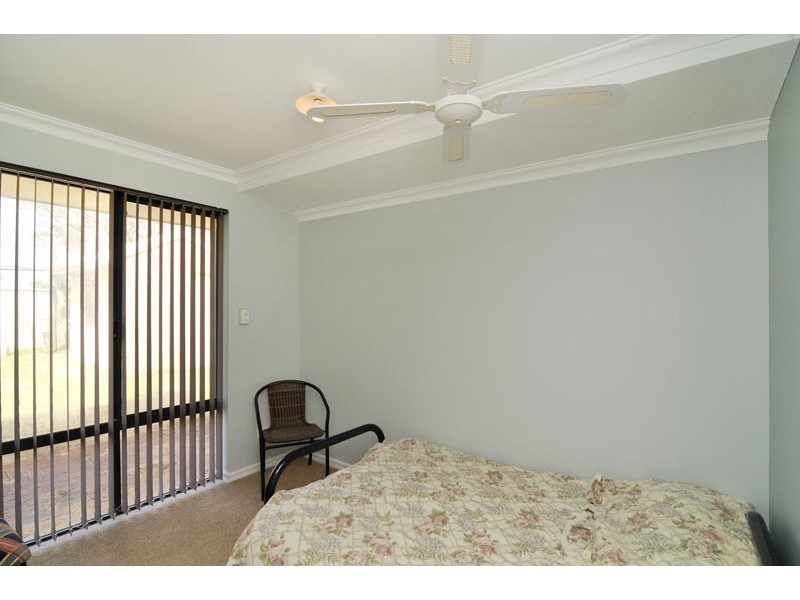 1 Brazier Way, Lakelands WA 6180