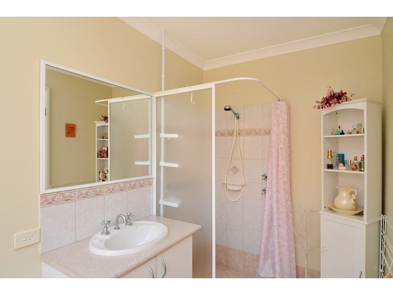 22 Brouwer Trail, Dudley Park WA 6210