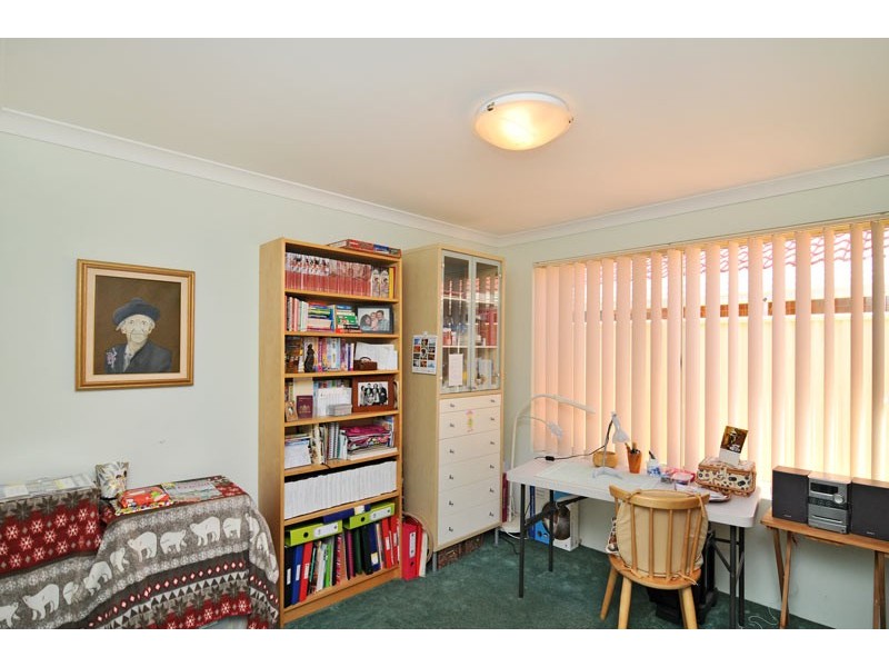 22 Brouwer Trail, Dudley Park WA 6210