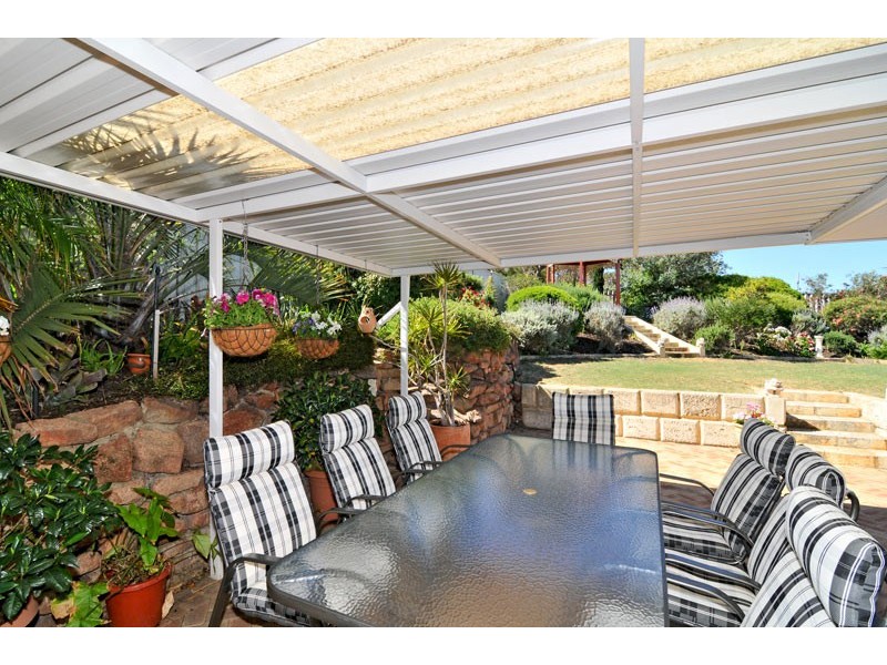 2 Nettle Place, Halls Head WA 6210