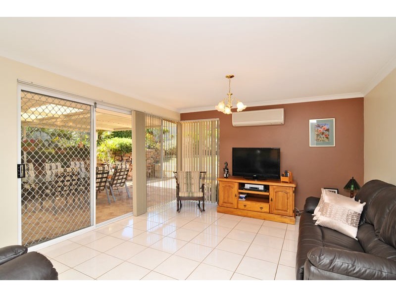 2 Nettle Place, Halls Head WA 6210