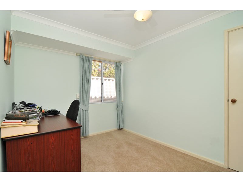 2 Nettle Place, Halls Head WA 6210