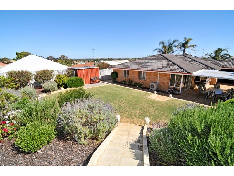 2 Nettle Place, Halls Head WA 6210