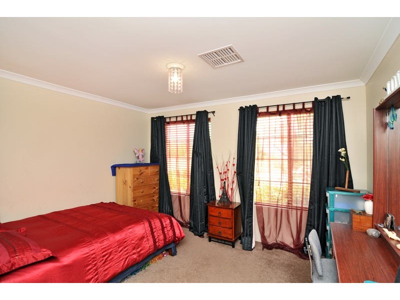 16 Meadow Lane, Pinjarra WA 6208