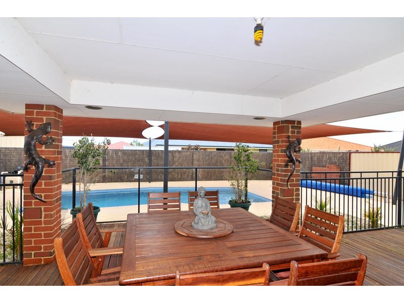 16 Meadow Lane, Pinjarra WA 6208