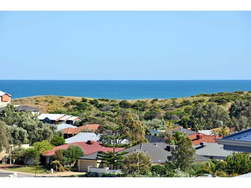 4A Ironbark Place, Halls Head WA 6210