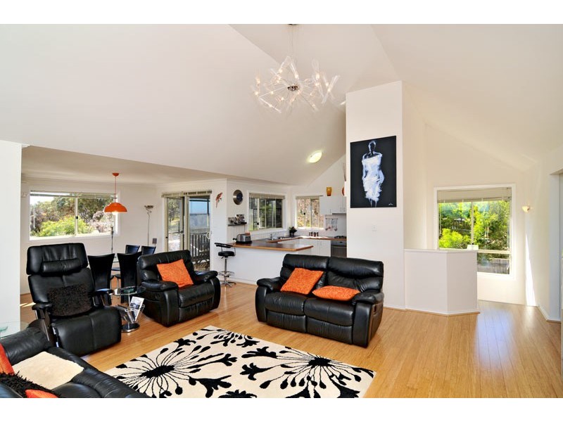 4A Ironbark Place, Halls Head WA 6210