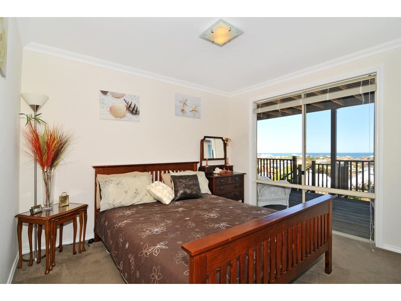 4A Ironbark Place, Halls Head WA 6210