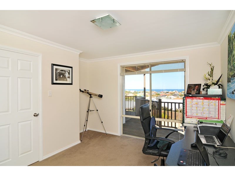 4A Ironbark Place, Halls Head WA 6210