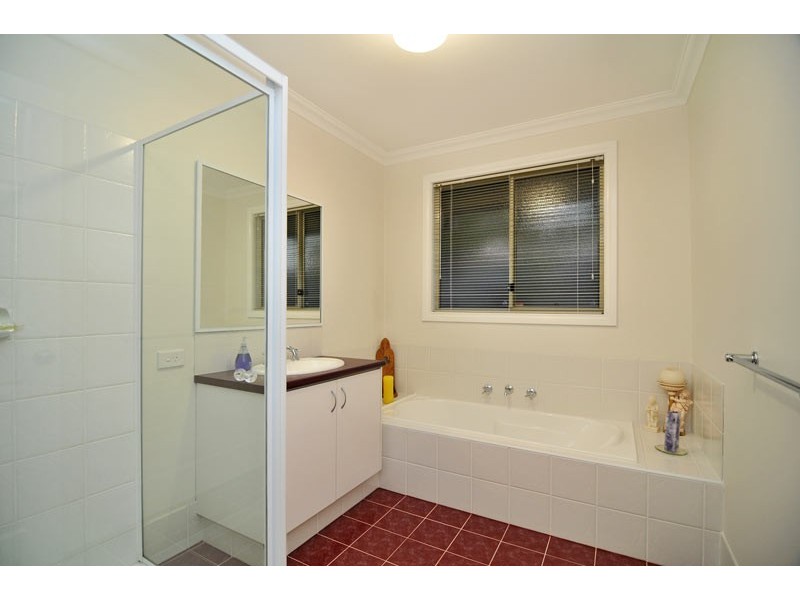 4A Ironbark Place, Halls Head WA 6210