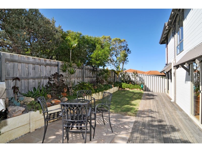 4A Ironbark Place, Halls Head WA 6210