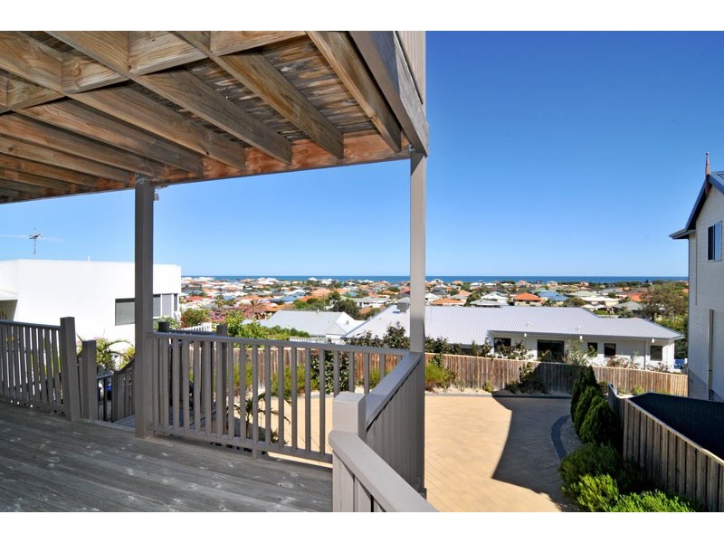 4A Ironbark Place, Halls Head WA 6210