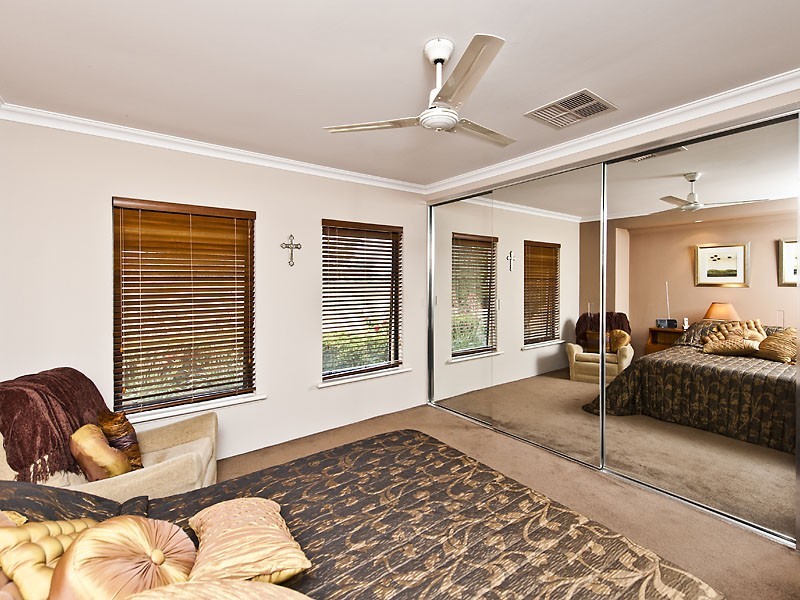 12 Campion Fairway, Lakelands WA 6180