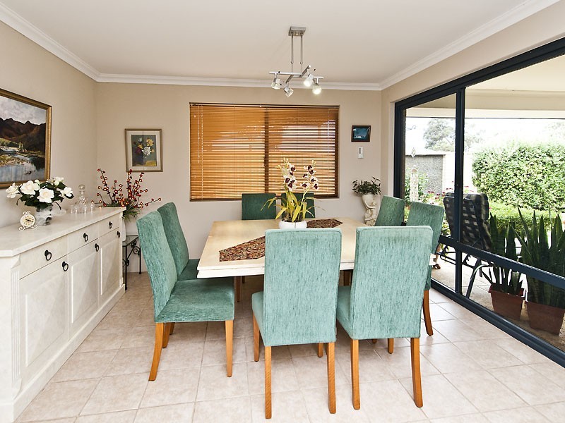 12 Campion Fairway, Lakelands WA 6180