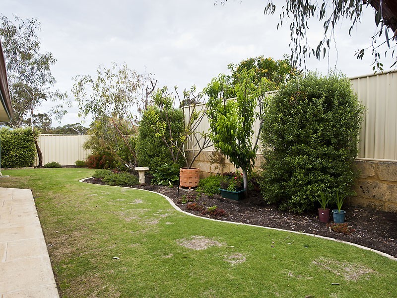 12 Campion Fairway, Lakelands WA 6180