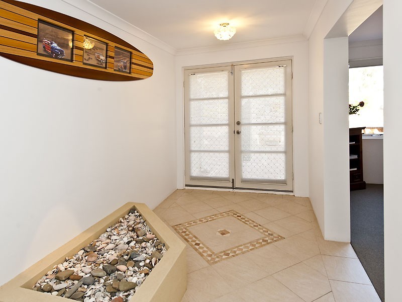 15 Masthead Way, Wannanup WA 6210