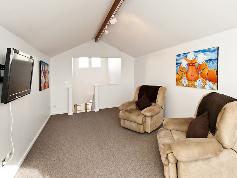 15 Masthead Way, Wannanup WA 6210