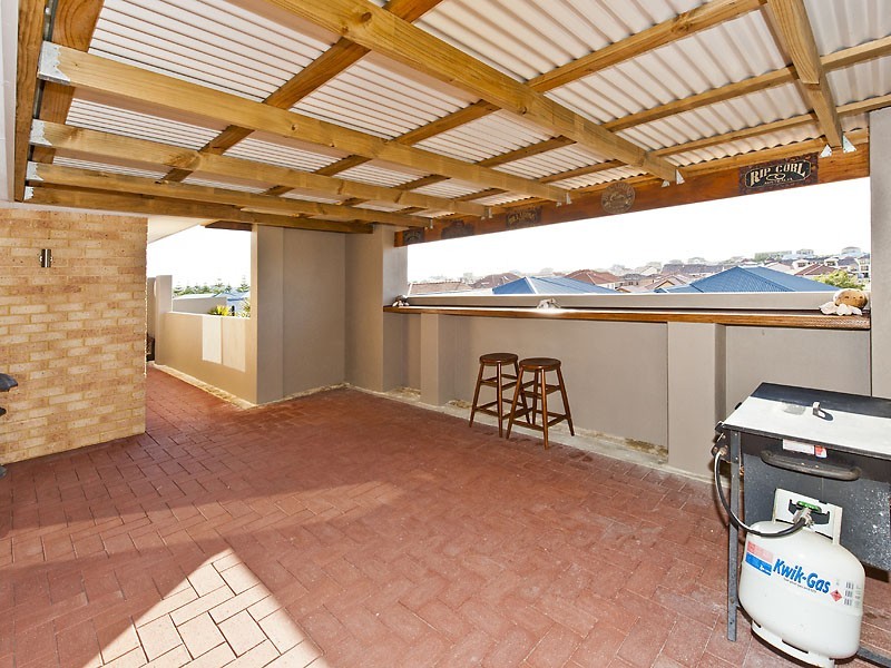 15 Masthead Way, Wannanup WA 6210