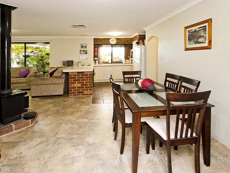 3 Parakeet Place, Greenfields WA 6210