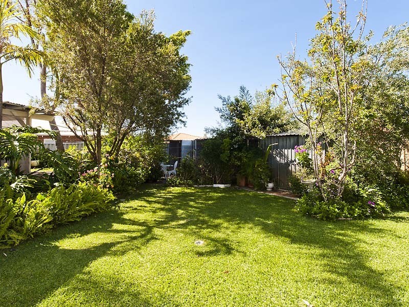 3 Parakeet Place, Greenfields WA 6210