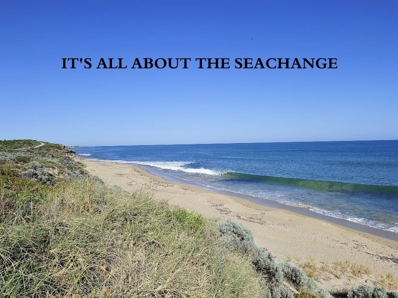 271 Peelwood Parade, Halls Head WA 6210