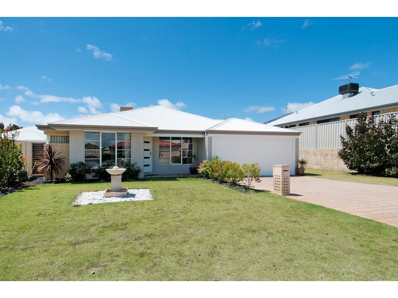 12 Cuballing Retreat, Dawesville WA 6211