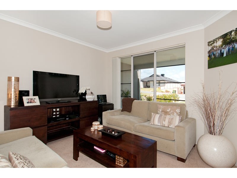 12 Cuballing Retreat, Dawesville WA 6211