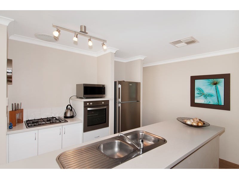 12 Cuballing Retreat, Dawesville WA 6211