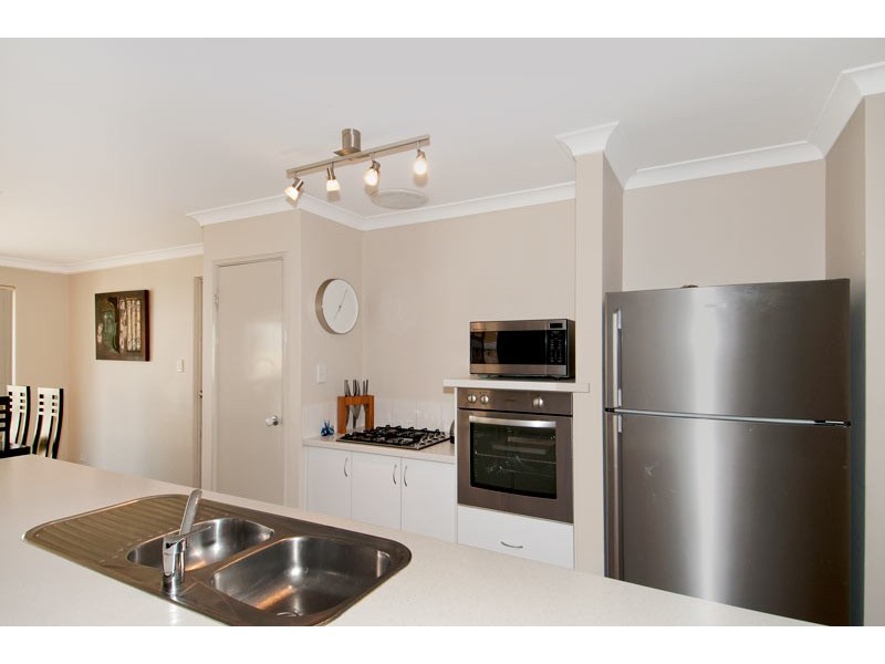 12 Cuballing Retreat, Dawesville WA 6211