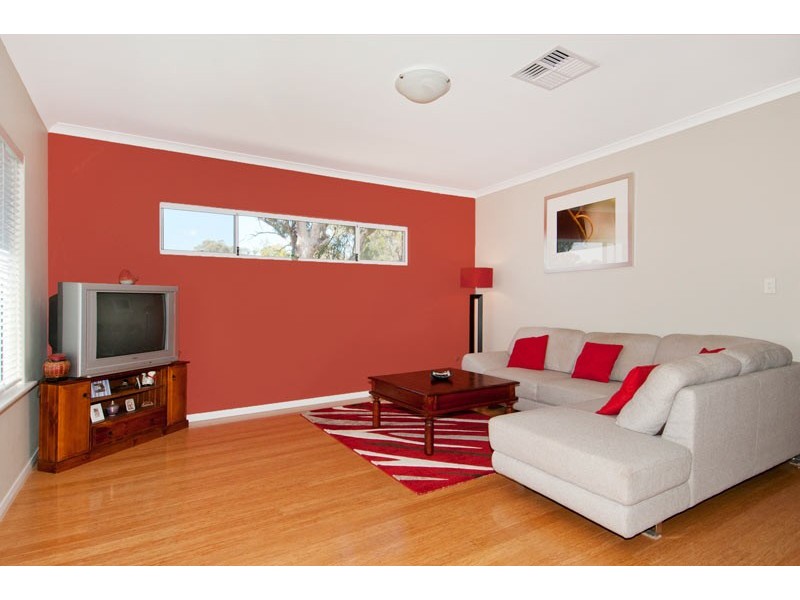 5 Adela Bend, Lakelands WA 6180