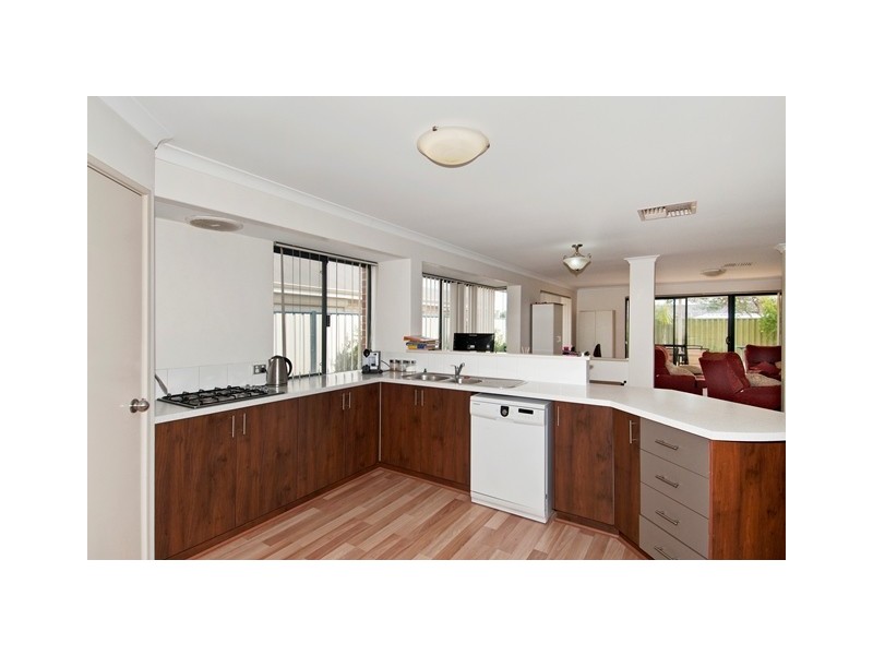 21 Camden Way, Meadow Springs WA 6210