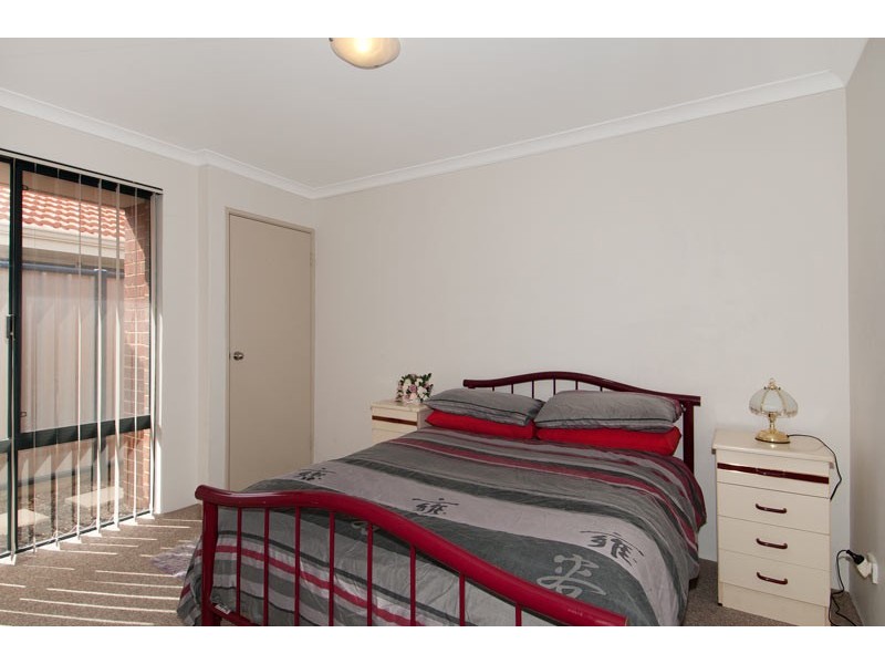 21 Camden Way, Meadow Springs WA 6210