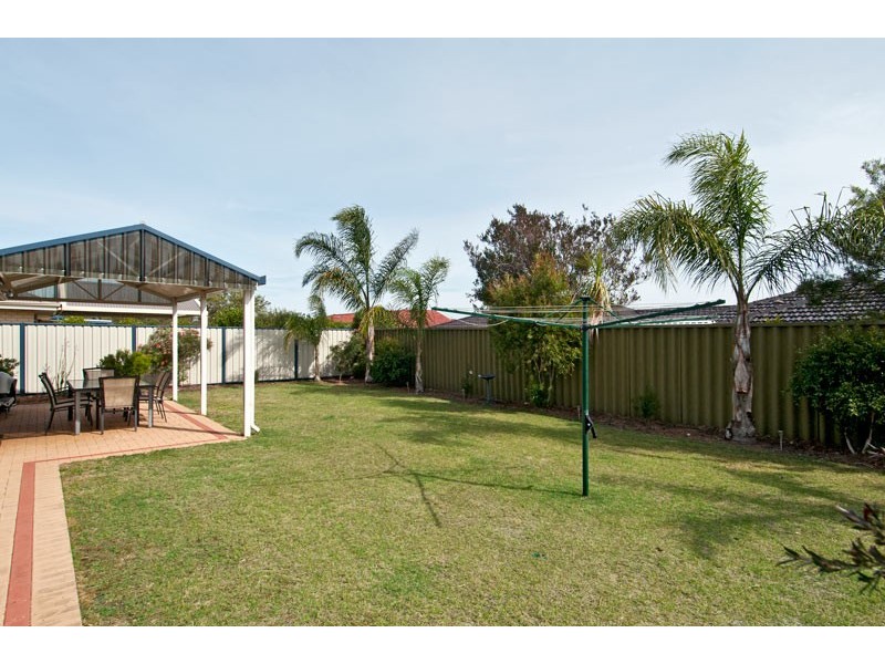 21 Camden Way, Meadow Springs WA 6210